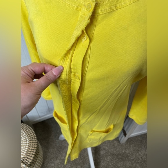 Bogner Yellow Hidden Button Cardigan Sweater Size Large 12 - Picture 3 of 6